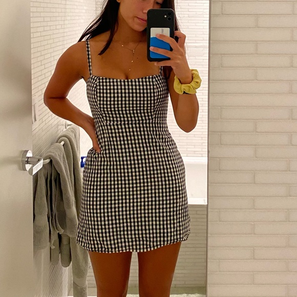 Brandy Melville Gingham Black Karla Dress - Picture 6 of 7